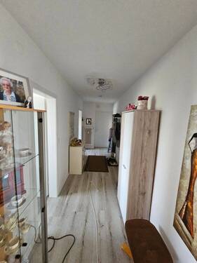 Wohnung im OG1: Flur - 