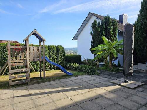 Große Terrasse - 7 Zimmer Mehrfamilienhaus, Wohnhaus zum Kaufen in Bad Soden-Salmünster