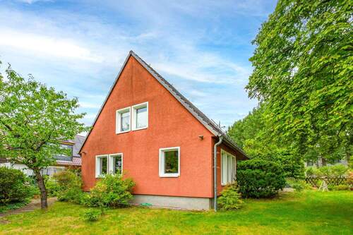 Hausansicht West-Seite - Einfamilienhaus mit 110,00 m² in Berlin zum Kaufen