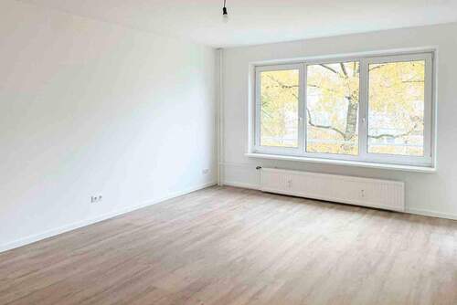 Wohnzimmer_3 - 2 Zimmer Etagenwohnung in Hamburg