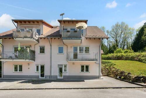 Außenansicht Haus - Solides, voll vermietetes 3-Parteienhaus mit Garten in Michelstadt