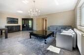 Wohnzimmer Ansicht 2 - 7 Zimmer Mehrfamilienhaus, Wohnhaus in Michelstadt