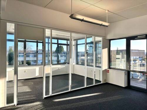 bf687ce9-1b9a-4637-9e8c-8448bae4b706.jpg - Büro mit 124,10 m&sup2; in Langenfeld (Rheinland) zur Miete