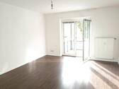 Wohnzimmer - 3 Zimmer Etagenwohnung zum Kaufen in Erkrath