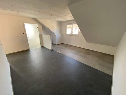 DG vermietete Wohnung - Wohn-/Essbereich mit offener Küche - 