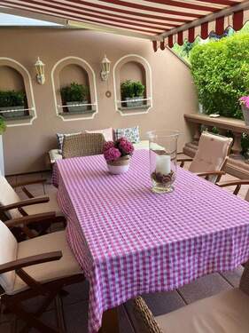 Terrasse - 8 Zimmer Doppelhaushälfte in Rodgau