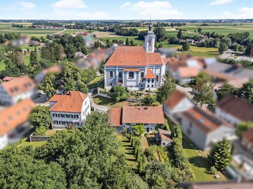 Ensemble Landhaus - Kirche - Pfarrhof - 