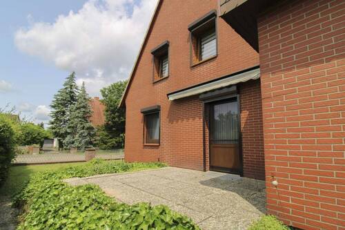 Terrasse_ - 6 Zimmer Einfamilienhaus zum Kaufen in Eschede