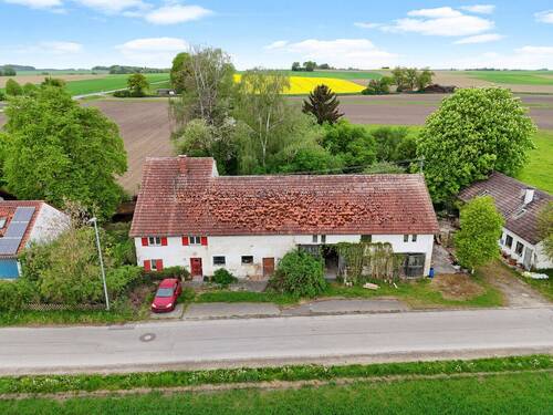 Ostansicht - Bauernhaus sucht liebevolle Hand (Ortsrandlage)