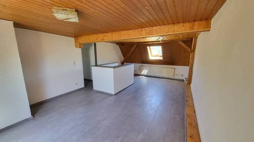 Wohnung 2_2 OG_Wohnen_www.villingen.immobilien - **Preisreduzierung** Wohnhaus in zentraler Lage