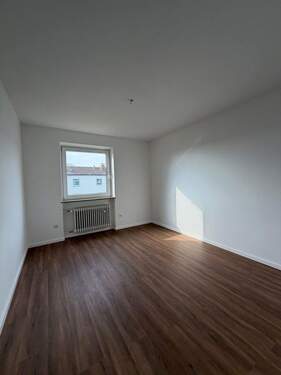 Kind - Etagenwohnung mit 70,40 m&sup2; in Kirchseeon zur Miete