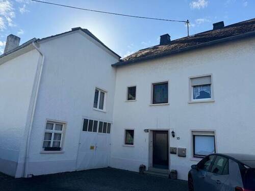 Eingang MFH - 1 Zimmer Mehrfamilienhaus, Wohnhaus zum Kaufen in Trittenheim