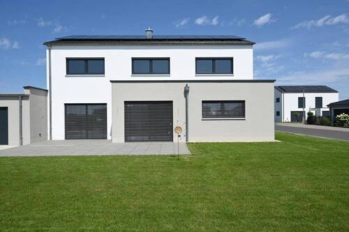 Attraktives Wohnen - Einfamilienhaus mit 190,00 m² in Deining zur Miete