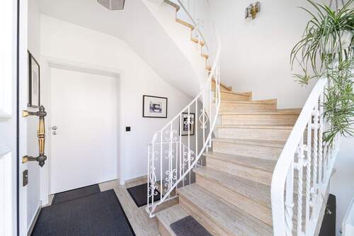 Eingang Erdgeschoss - 4 Zimmer Etagenwohnung in Gütersloh