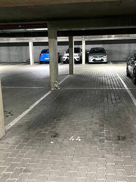 Tiefgaragenplatz - 