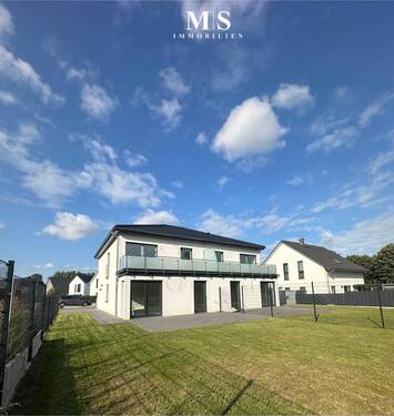Hausansicht - ++ Neubau Doppelhaushälfte in Lauenburg zu verkaufen ++