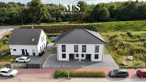 Hausansicht Drohne - 