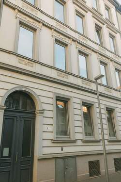 Außenansicht Haus - Charmante Altbauwohnung mit Stil - Wohnen im Herzen von Hannover