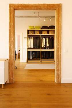 Blick aus dem Schlafzimmer - Etagenwohnung mit 125,00 m&sup2; in Hannover zum Kaufen