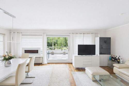 Wohnzimmer - Bezugsfreie Eigentumswohnung in exklusiver Lage am Messelpark