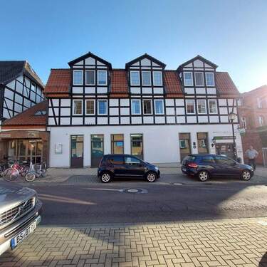 Vorderansicht - Büro Praxisfläche zu vermieten - 1.100,00&nbsp;EUR Kaltmiete, ca.&nbsp; 103,00&nbsp;m&sup2;&nbsp;Wohnfl&auml;che
