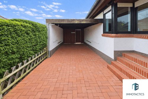 Carport / Stellplätze - 