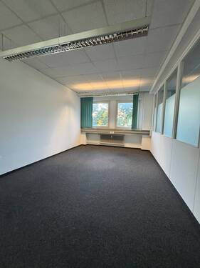 Büro 1-03 - 