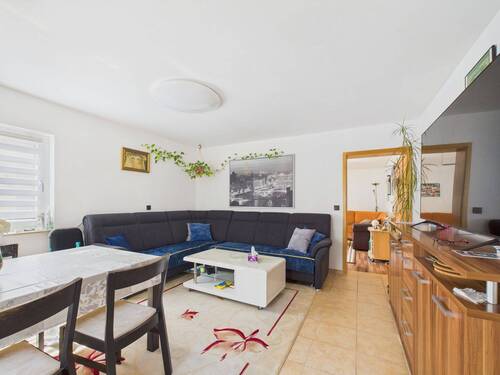 Wohn- & Essbereich - Etagenwohnung mit 102,00 m² in Gäufelden zum Kaufen