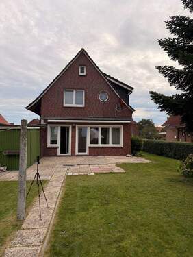 Bild 1 - Geräumiges Einfamilienhaus am Stadtrand von Esens
