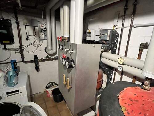 neue Fernwärmestation.JPG - 