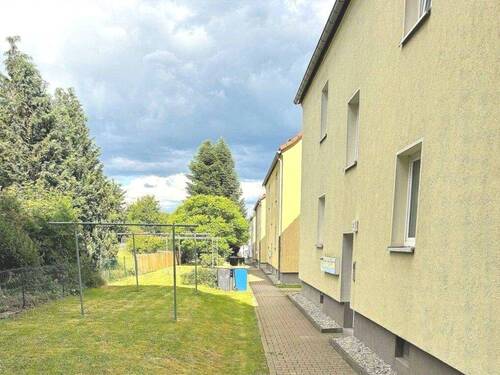 Hauseingang/Wäscheplatz - 