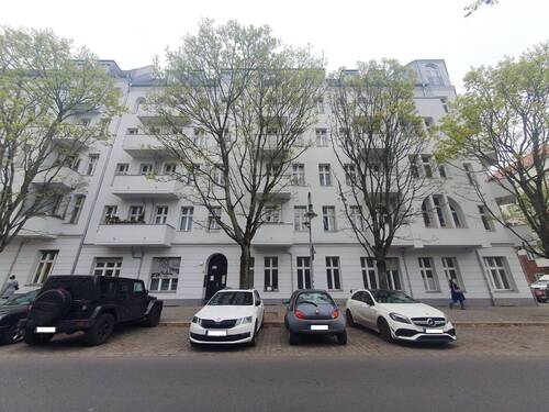 Hausansicht - saniert +gepflegt + stilvoller Altbau + nahe S-Bahnhof --- Büro Praxis Atelier