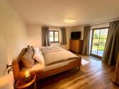 Schlafzimmer (UG) - 