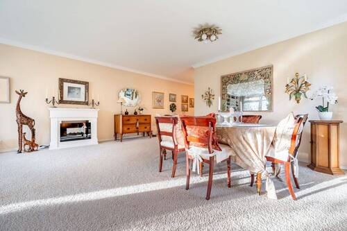 Wohn- und Esszimmer - 