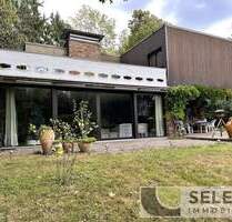 Wohnhaus mit Schwimmbad und Garage in außergewöhnlicher exklusiver Wohnlage auf dem Scheidter Berg - Saarbrücken / Scheidterberg