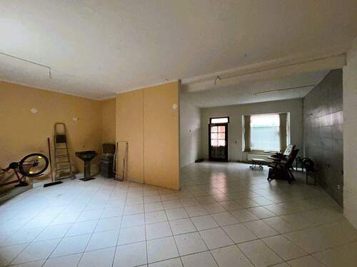 EG Gewerbe Laden - 4 Zimmer Einfamilienhaus in Roßleben-Wiehe