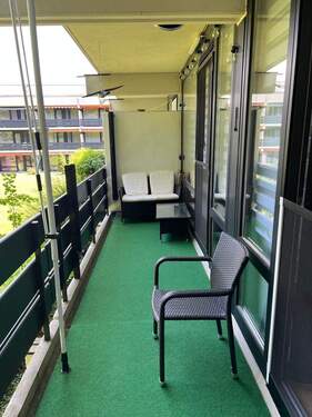 Balkon mit Blick zum Park - 