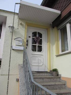 Zugang Wohnhaus - 