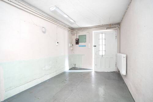 Flur zur Garage - 