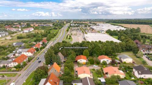 Luftbild - 6 Zimmer Einfamilienhaus zum Kaufen in Lambrechtshagen