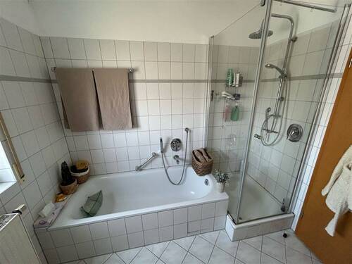 Dusche / Wanne - 
