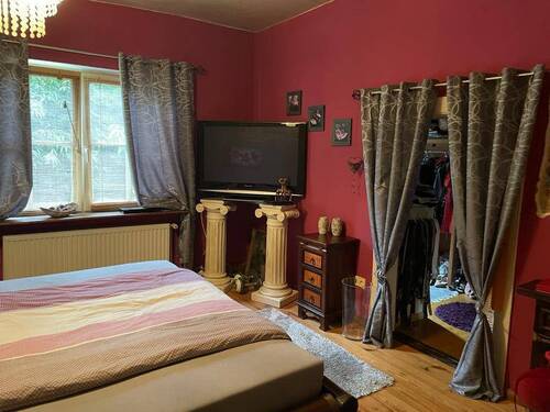 Schlafzimmer mit Ankleidezimmer - 