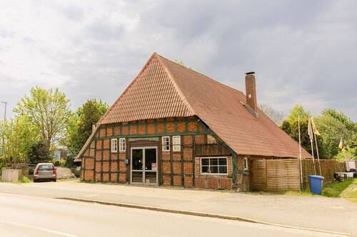 Außenansicht vorne - 5 Zimmer Mehrfamilienhaus, Wohnhaus in Hagen im Bremischen