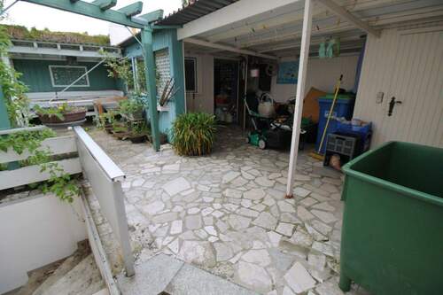 Schuppen (Nordseite) - 