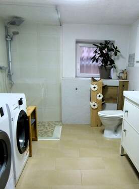 Bad im Vorderhaus - Mehrfamilienhaus, Wohnhaus mit 238,00 m&sup2; in Eppingen zum Kaufen