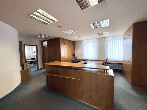 Büro 1 - 