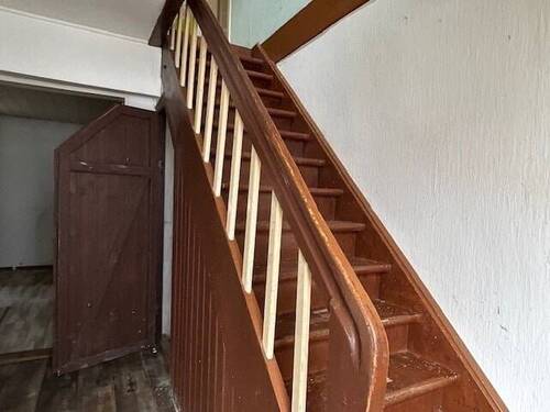 Treppenaufgang - 3 Zimmer Einfamilienhaus in Röttenbach