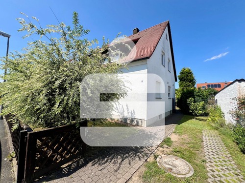 Ansicht - gediegene Wohnlage nahe dem Dechsendorfer Weiher...ZFH mit sonnigem Grundstück in Dechsendorf