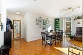 Wohn/Essbereich - 3 Zimmer Etagenwohnung zum Kaufen in Düsseldorf