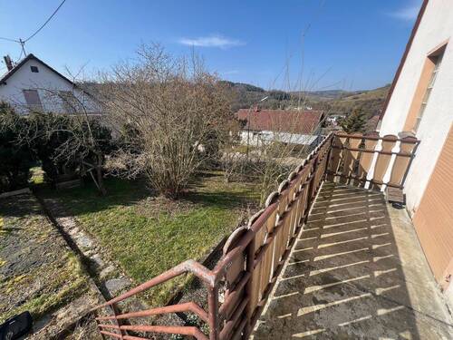 Kleiner Balkon 2.OG mit Blick - 